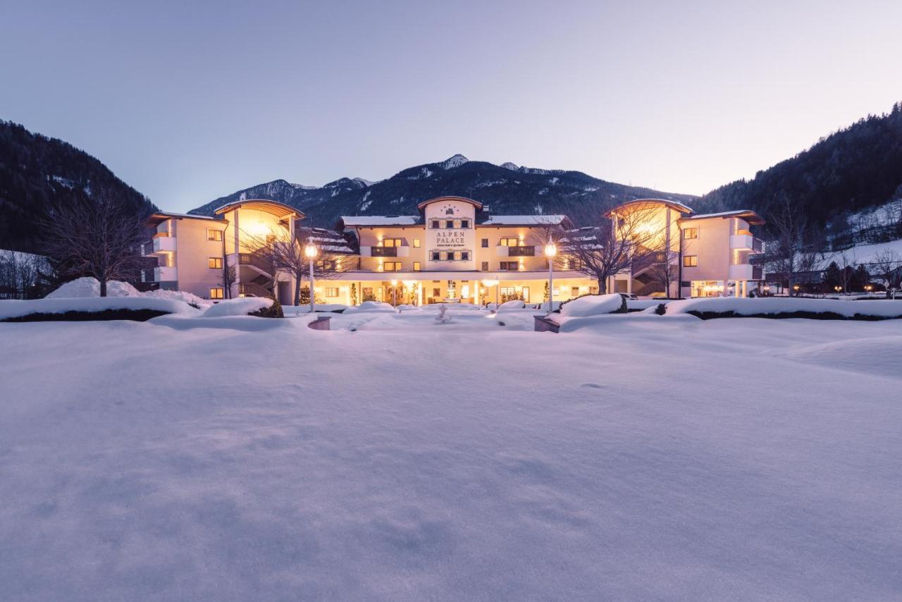 Alpenpalace Luxury Hideaway & Spa Retreat Hotel Lutago Exterior photo